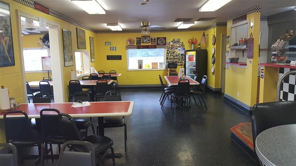 252 N Main St, Calvert City, KY 42029